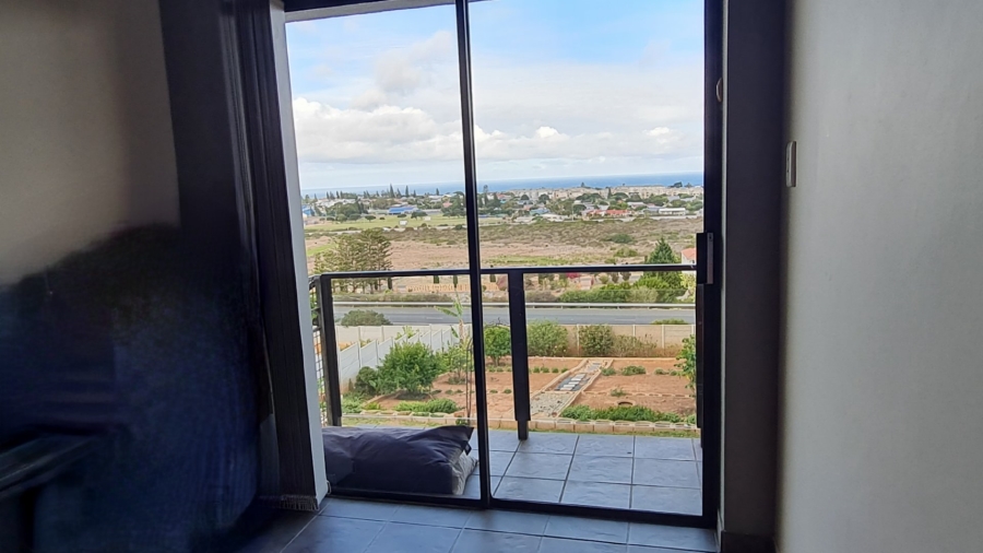 3 Bedroom Property for Sale in Hartenbos Heuwels Western Cape